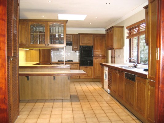 ClydeKitchenBefore